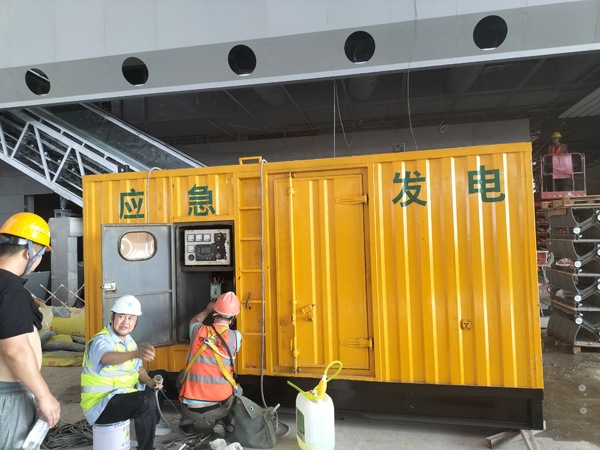 威远怎样判断空气滤清器是否需要更换？